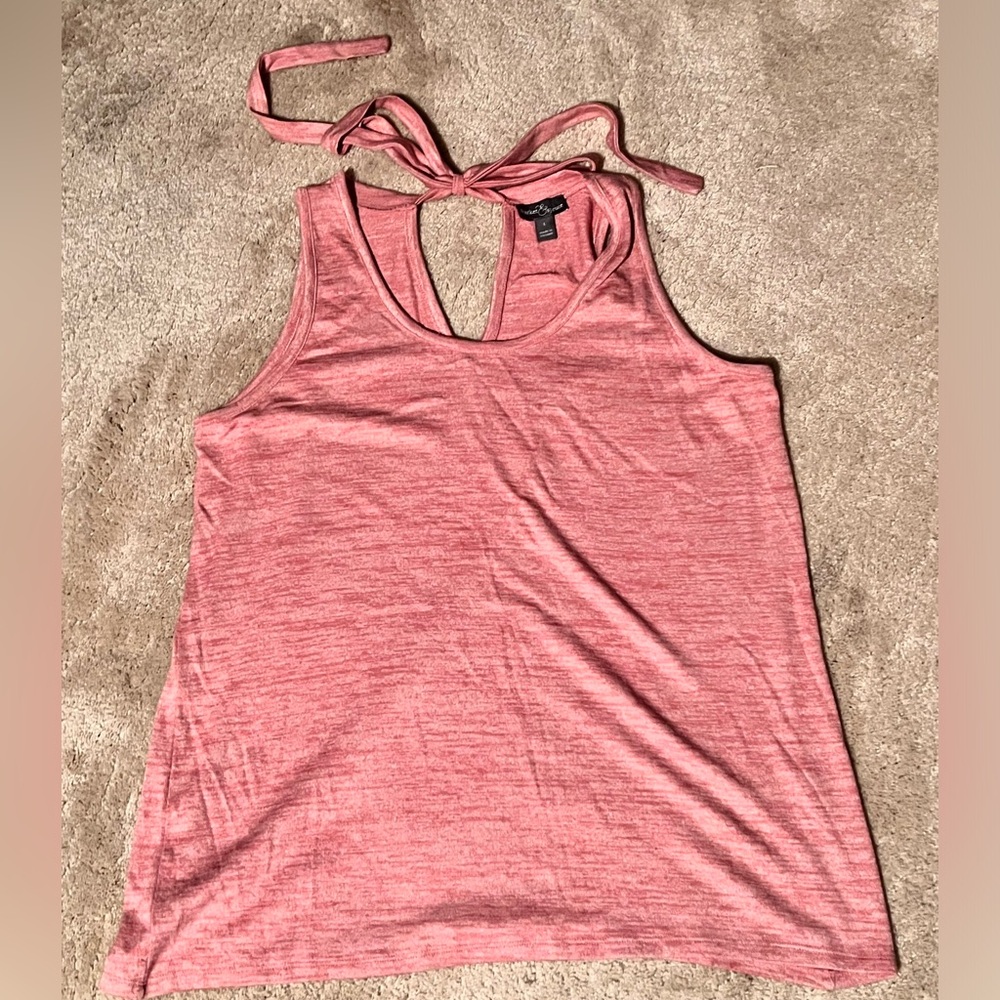 Pink/coral sleeveless top that has a long tie in back - Picture 2 of 4